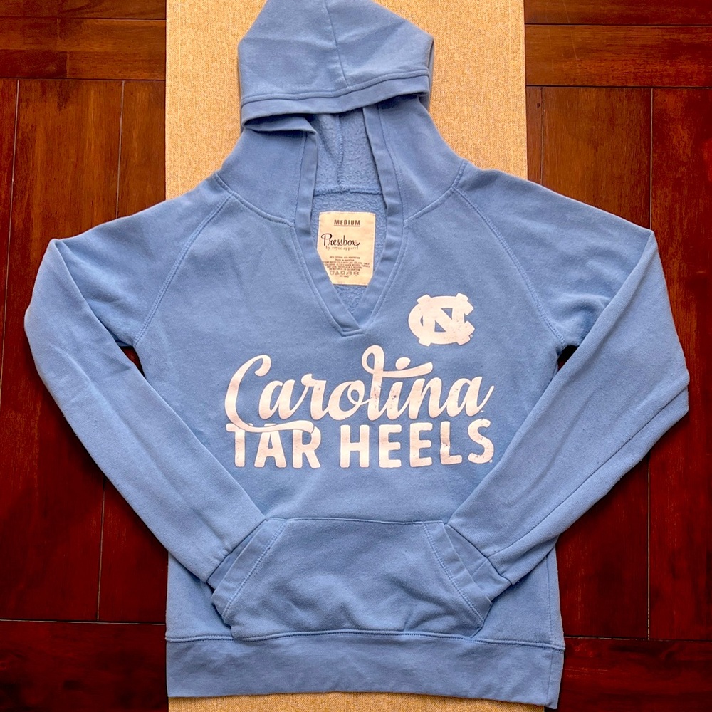 ❤️Carolina Tar Heels Women's pullover Blue Hoodie